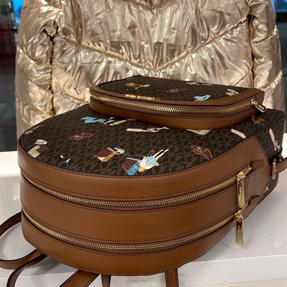 MICHAEL KORS JET SET GIRLS JAYCEE LARGE ZIP POCKET BACKPACK BROWN MULTI COLOR - Picture 7 of 16